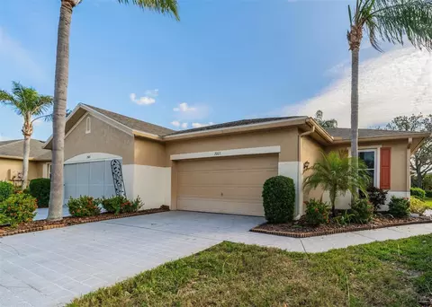 2003 Acadia Greens Dr, Sun City Center, FL 33573