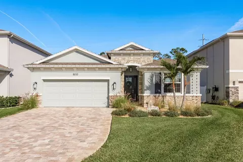 8010 Praise Dr, Tampa, FL 33625