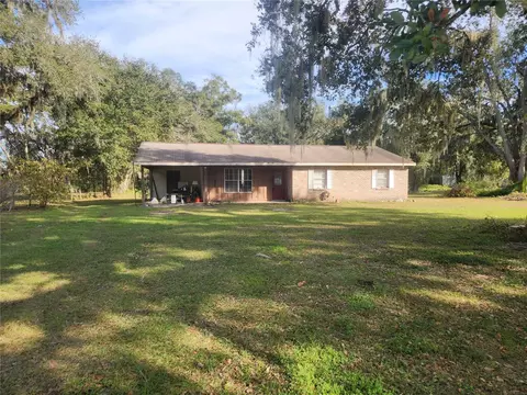 2002 N Gordon St, Plant City, FL 33563