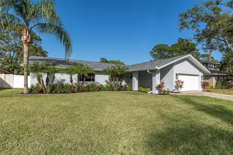 14145 Spoonbill Ln, Clearwater, FL 33762