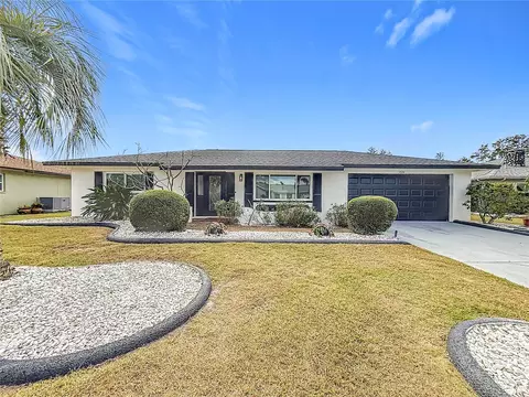 1720 Flamingo Ln, Sun City Center, FL 33573