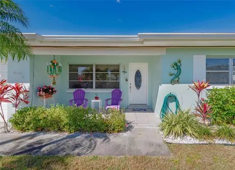 562 Baywood Dr N, Dunedin, FL 34698