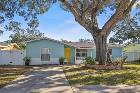 2209 Gladys St, Largo, FL 33774
