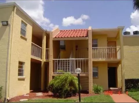 2850 Somerset Park Dr #102, Tampa, FL 33613