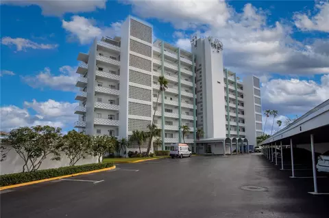 1365 Snell Isle Blvd NE #6B, Saint Petersburg, FL 33704