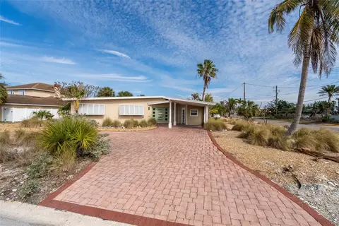 6407 1st Palm Pt, Saint Pete Beach, FL 33706