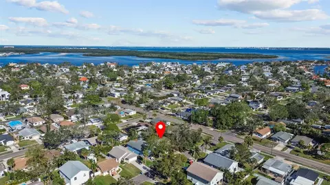 1775 Montana Ave NE, Saint Petersburg, FL 33703