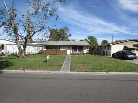 511 75th Ave N, Saint Petersburg, FL 33702