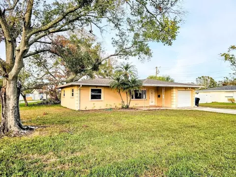 901 44th Ave NE, Saint Petersburg, FL 33703