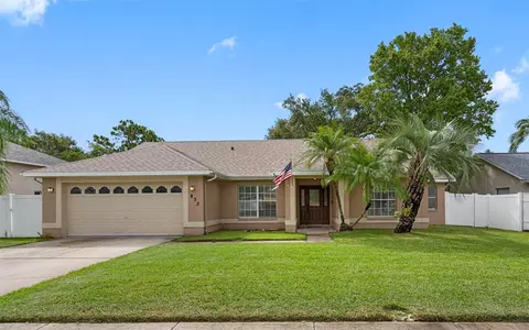 832 Christina Cir, Oldsmar, FL 34677