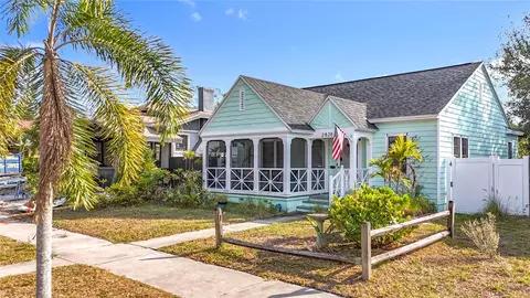 2828 Burlington Ave N, Saint Petersburg, FL 33713