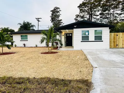 1019 Landau St, Holiday, FL 34690