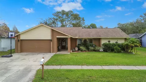 1307 Windjammer Pl, Valrico, FL 33594