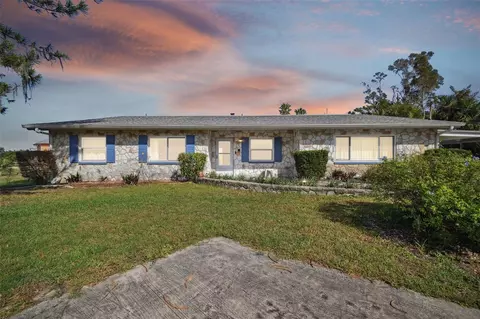 304 10th St SW, Ruskin, FL 33570