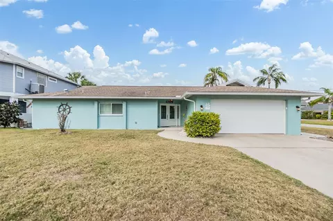 8009 Brighton Dr, Port Richey, FL 34668