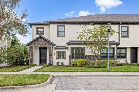 16111 Churchview Dr, Lithia, FL 33547