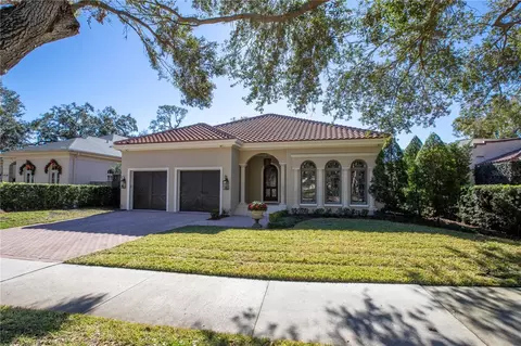 4520 W Woodmere Rd, Tampa, FL 33609