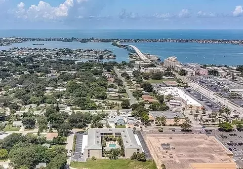 215 Valencia Blvd #105, Belleair Bluffs, FL 33770