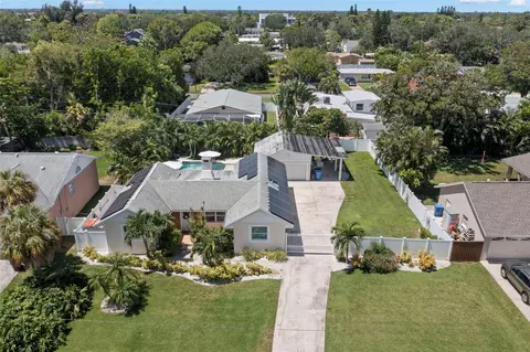 4150 Helena St NE, Saint Petersburg, FL 33703