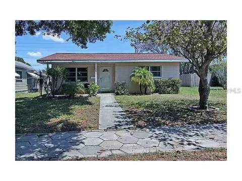 5421 Dartmouth Ave N, Saint Petersburg, FL 33710
