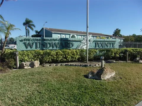 384 115th Ave N #2, Saint Petersburg, FL 33716