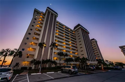 4550 Cove Cir #201, Saint Petersburg, FL 33708