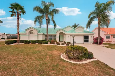 2208 Westminster Manor Ln, Sun City Center, FL 33573