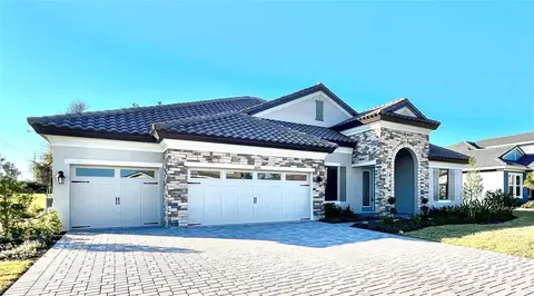 10195 Meadowrun Dr, Lithia, FL 33547