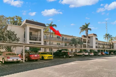 831 Maple Ct #303, Dunedin, FL 34698