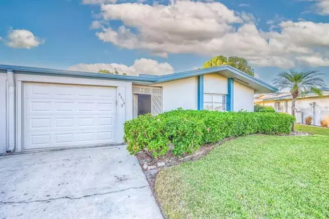 5570 Hamlet Ln, Fort Myers, FL 33919