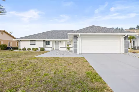 2024 N Pebble Beach Blvd, Sun City Center, FL 33573