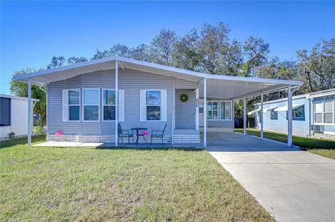 4853 Blanco Dr, Zephyrhills, FL 33541