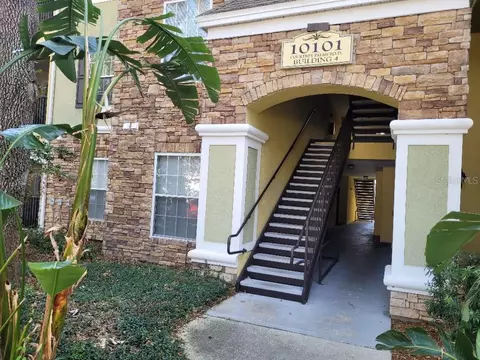 10101 Courtney Palms Blvd #102, Tampa, FL 33619