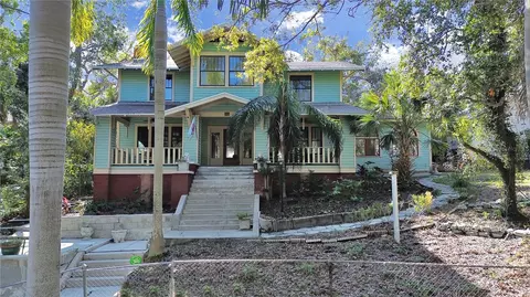 682 Roser Park Dr S, Saint Petersburg, FL 33701