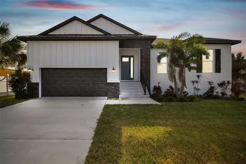532 Flamingo Dr, Apollo Beach, FL 33572