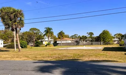 0 Charles Dr, Nokomis, FL 34275