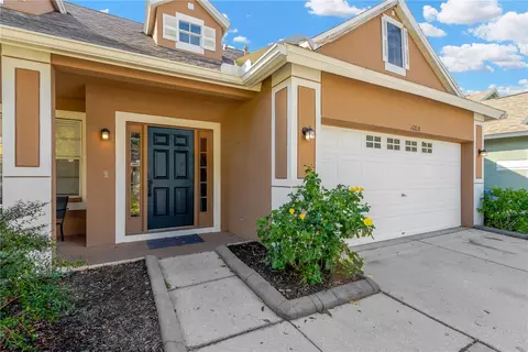 Exterior - 10814 Newbridge Dr, Riverview, FL 33579 photo 3 of 14