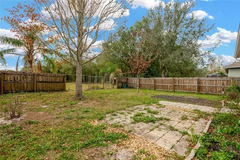 Exterior - 10814 Newbridge Dr, Riverview, FL 33579 photo 7 of 14