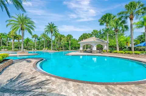 Exterior - 10814 Newbridge Dr, Riverview, FL 33579 photo 13 of 14