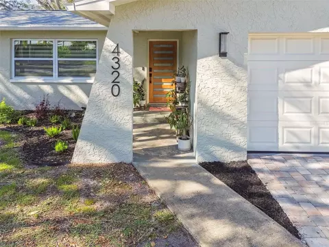 4320 63rd St N, Kenneth City, FL 33709