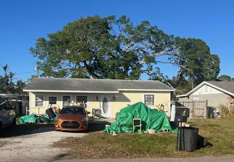 7851 40th Ave N, Saint Petersburg, FL 33709
