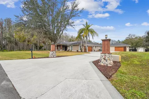 4825 Scott Rd, Lutz, FL 33558