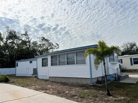326 Mount Saxon Ave NE #314, Saint Petersburg, FL 33702