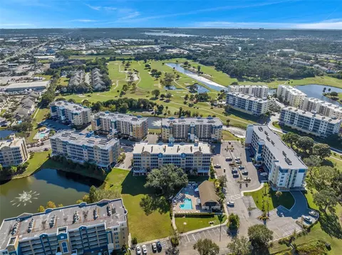 960 Starkey Rd #5301, Largo, FL 33771