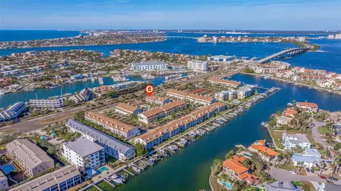 262 Madeira Cir, Tierra Verde, FL 33715