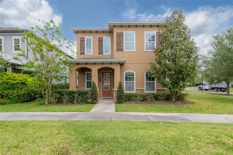5924 Village Center Dr, Lithia, FL 33547