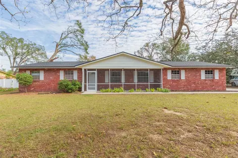 1905 Bryan Rd, Brandon, FL 33511