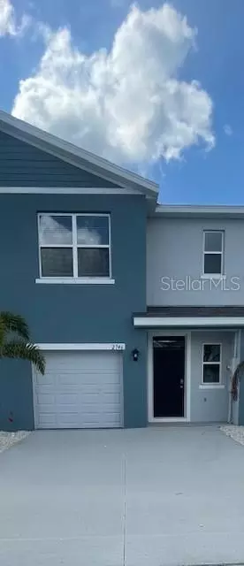 2746 Pearly Banks Dr, Bradenton, FL 34208