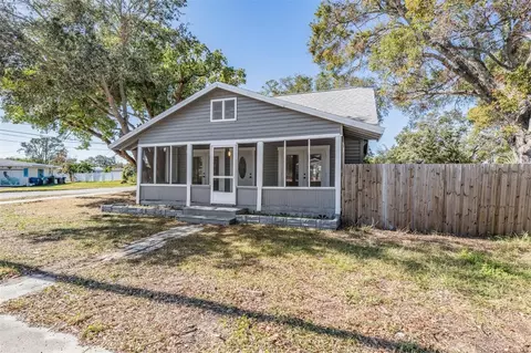 1599 Ridge Rd S, Largo, FL 33770