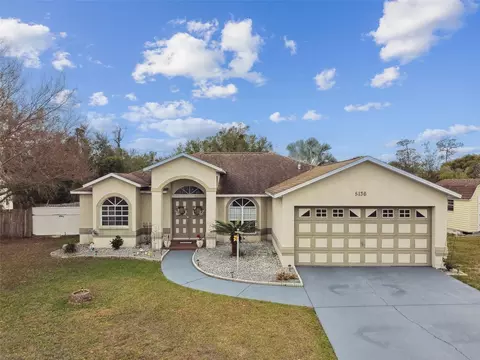 5136 Summer Hill Dr, Zephyrhills, FL 33542